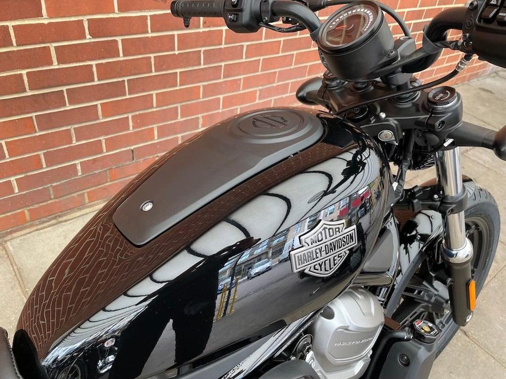 2023 Harley-Davidson NIGHTSTER 975 – Bild 5