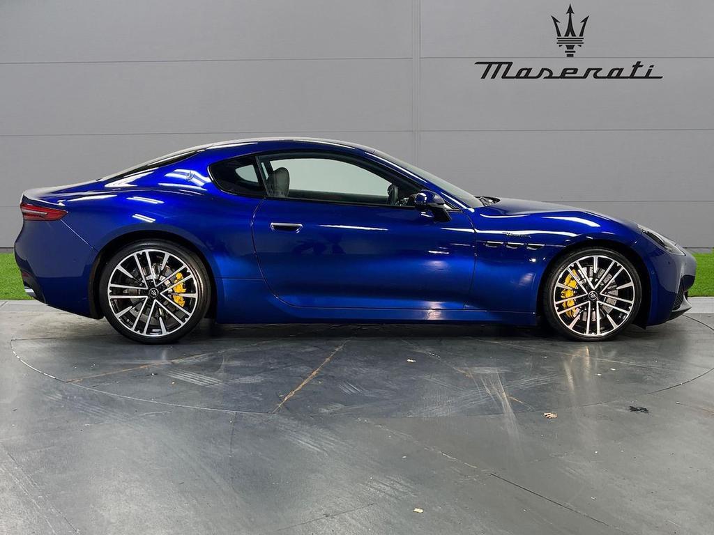 Maserati Granturismo side