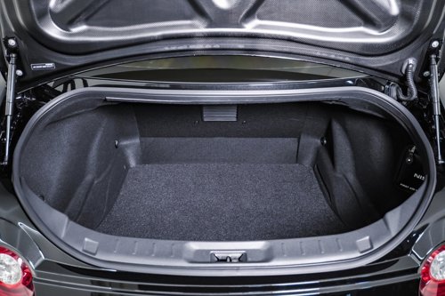 Nissan GT-R Nismo boot