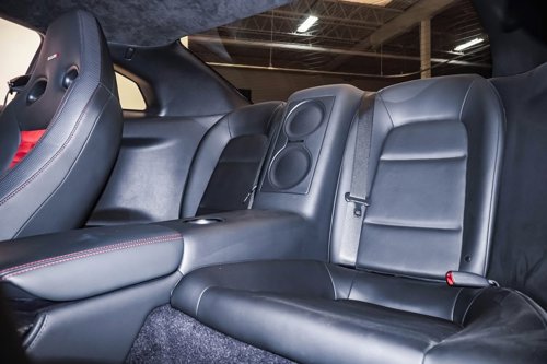 Nissan GT-R Nismo rear seats