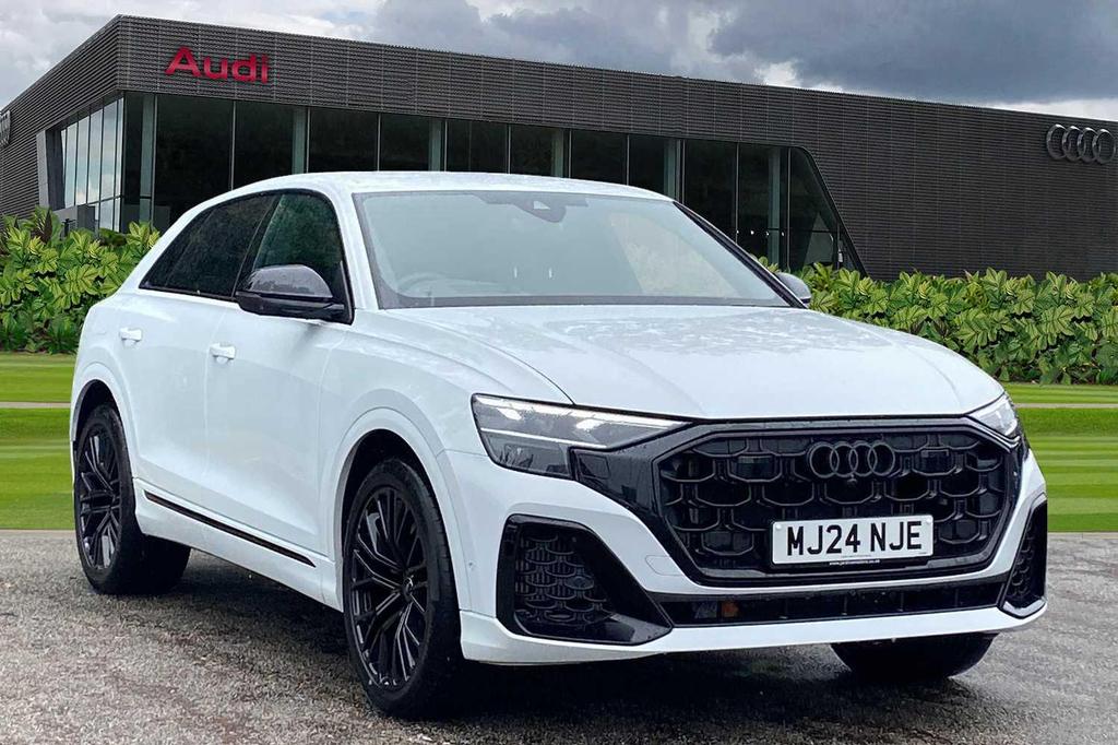 Audi Q8 White
