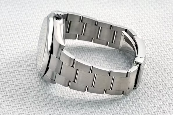 Rolex Oyster Perpetual 41 Silver Dial band