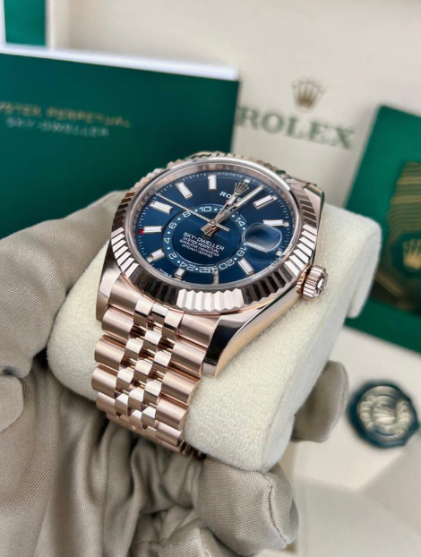 Rolex Sky-Dweller 42mm Everose Gold Blue Green Dial bezel