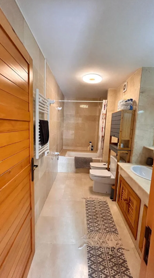 Apartment Ibiza Bathroom