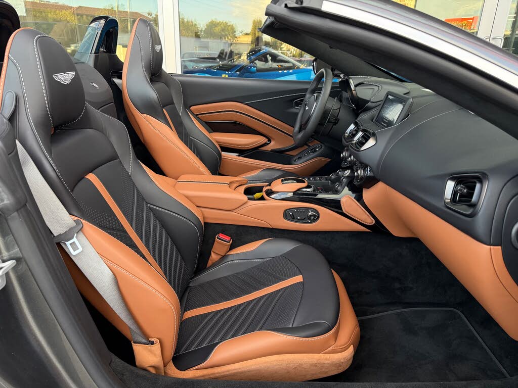 Aston Martin Vantage Seats