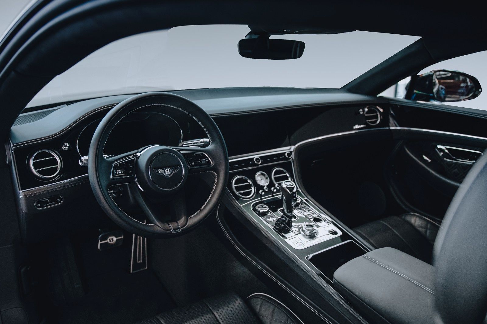 Bentley Continental GT cockpit