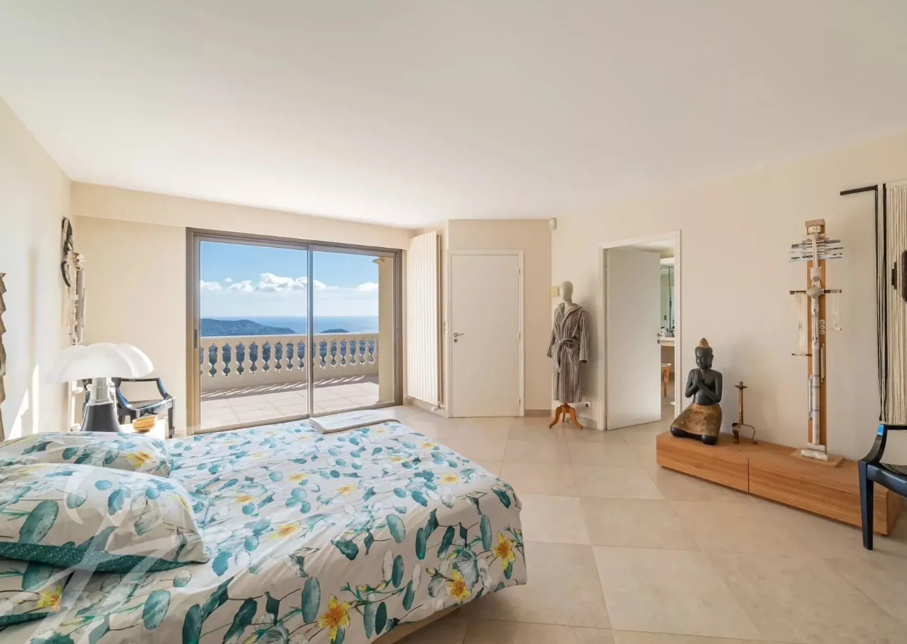 Nice Panoramic House Bedroom