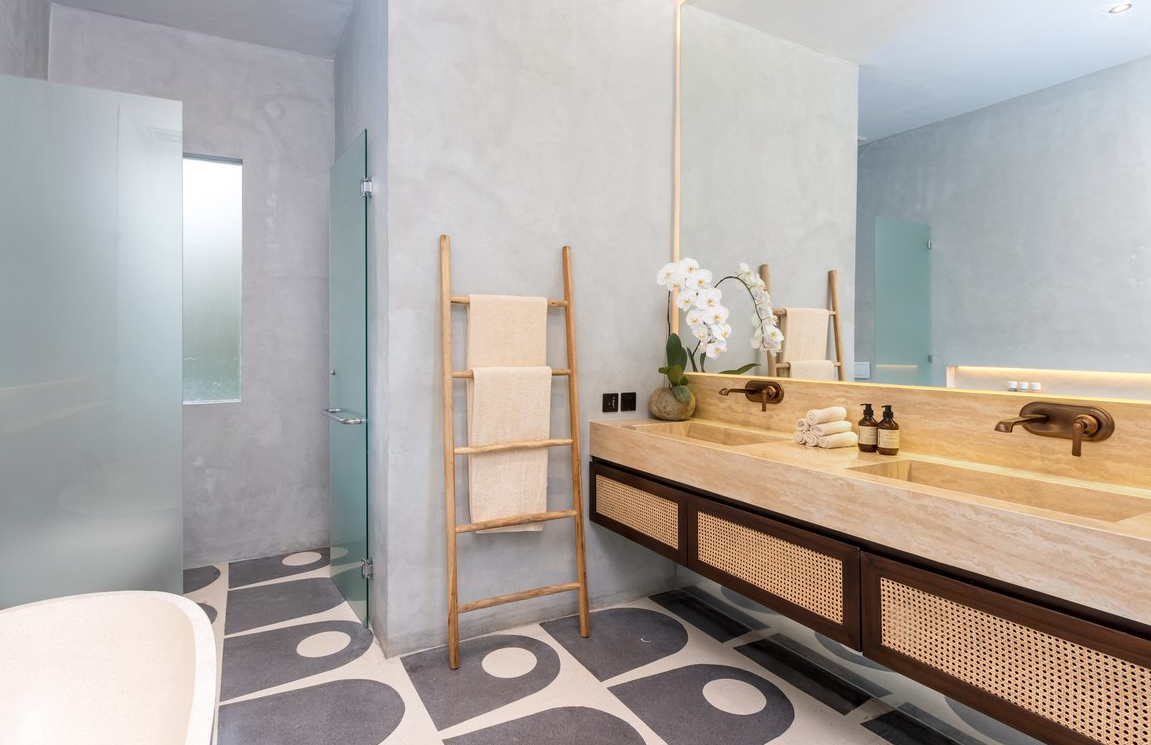 Bali Indonesia Villa bathroom