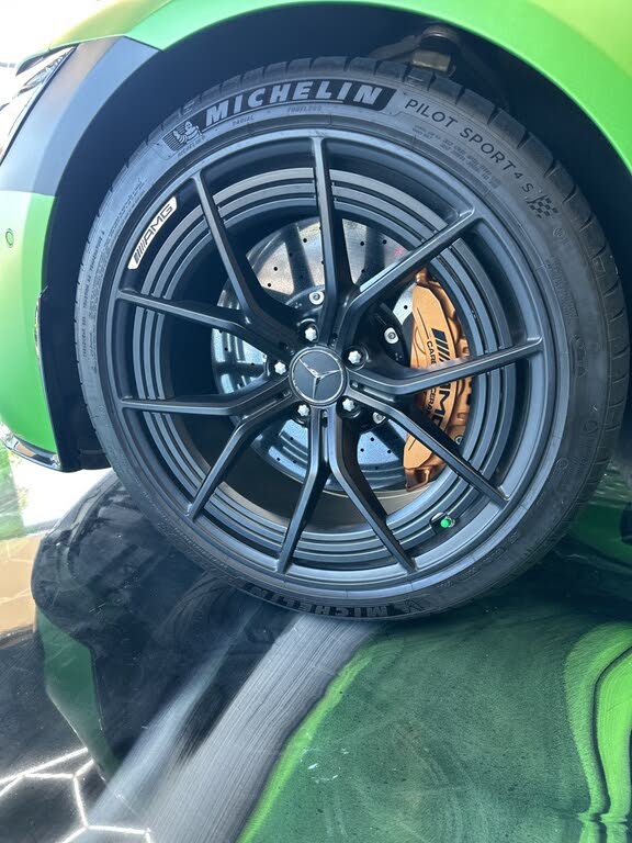 Mercedes-Benz AMG GT wheel