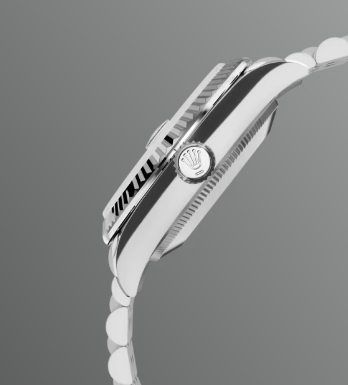 Rolex Datejust side view crown