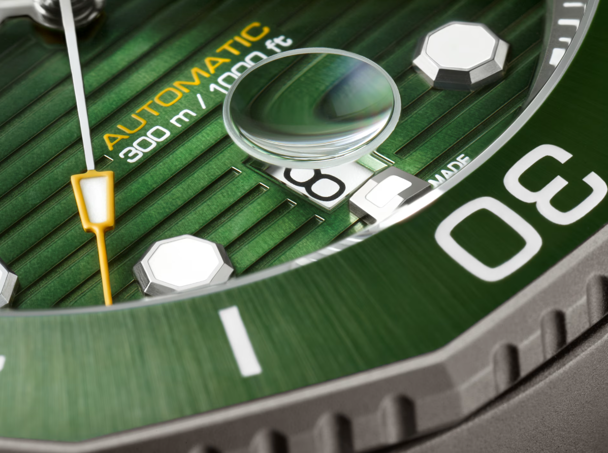 TAG Heuer Aquaracer Professional 300 Date - Image 2