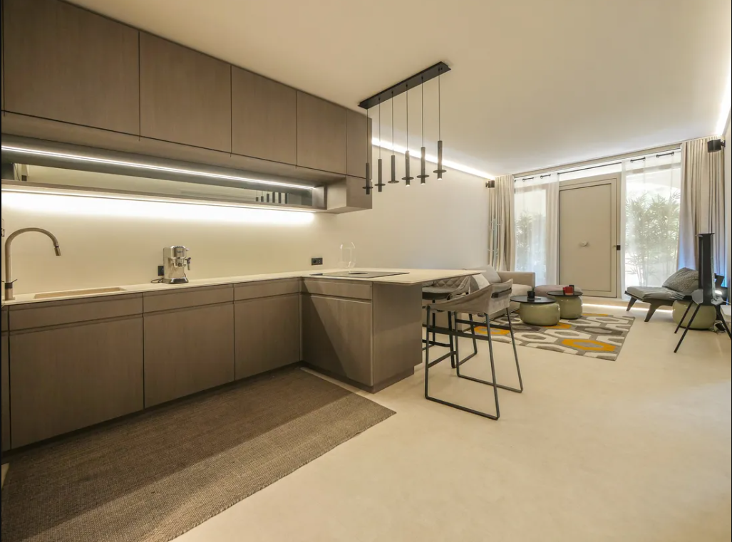 Monte Carlo Monaco Apartment kitchen, diming room