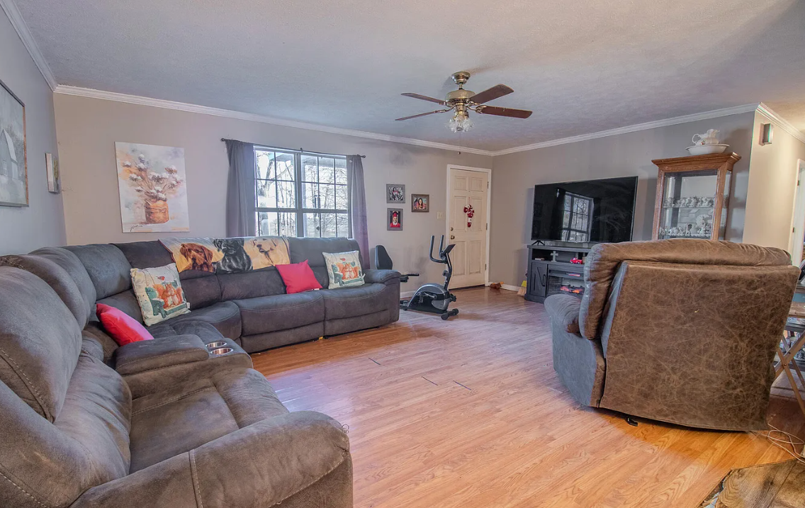 Brownsville United States House living room