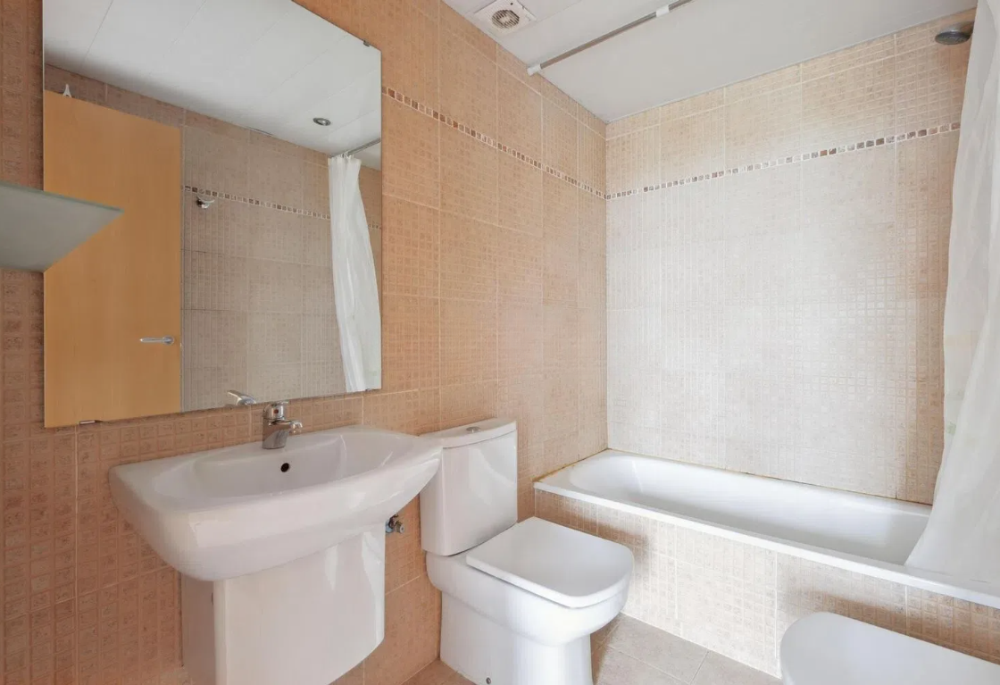 Empuriabrava Spain Apartment bathroom