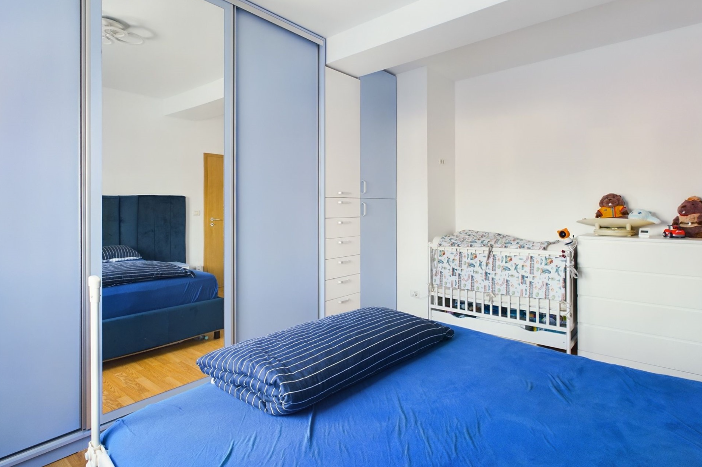 Modern 1-Bedroom Apartment with Terrace in Giroc, Romania - Imagen 6