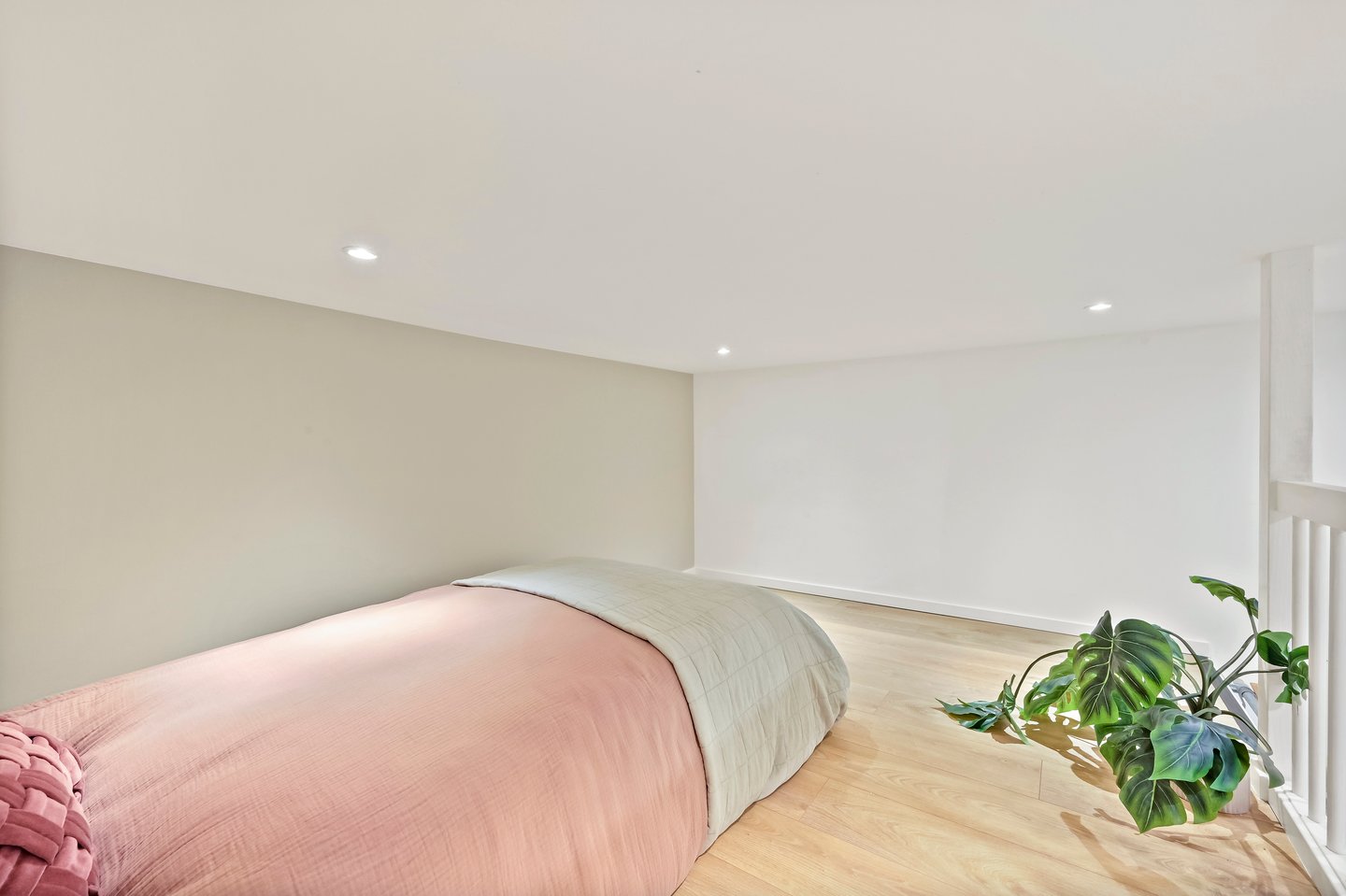 1-Bedroom Apartment in The Hague, Netherlands - Image 8