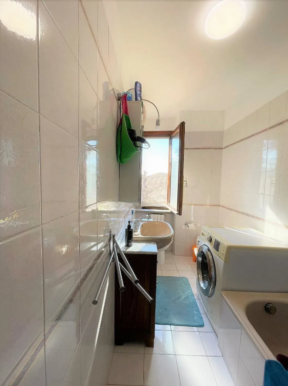 Viterbo Italy House bathroom