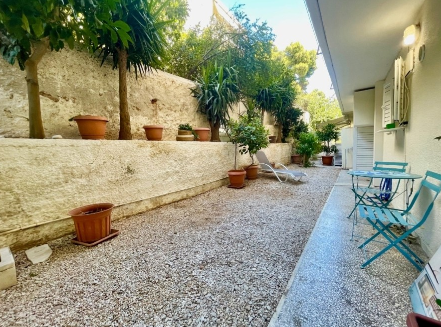 Renovated Ground-Floor Apartment Near the Beach in Voula, Greece - immagine 8