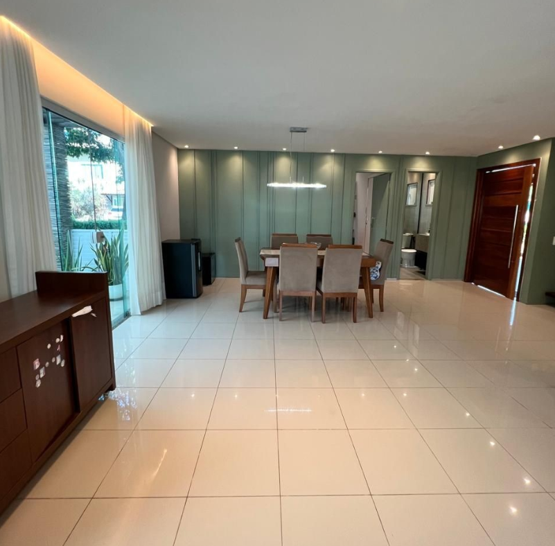 Eusébio Brazil House dining area