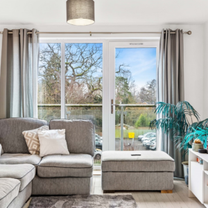 Surrey United Kingdom Apartment bitcoin, crypto, luxury homes